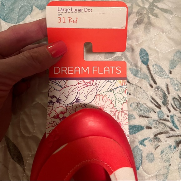 1/$10 or 2/$15 LUV DREAM FLATS Large Lunar Dot Red Euro size 31 (13-13.5) - Picture 4 of 5